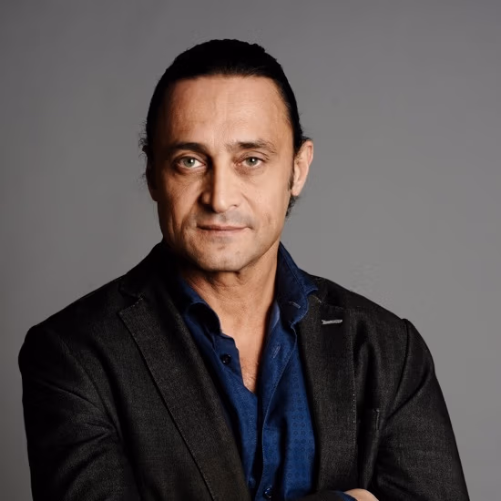 Richard Diacakis博士